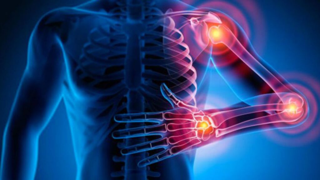 Ce geste quotidien augmente massivement la douleur articulaire selon les rhumatologues